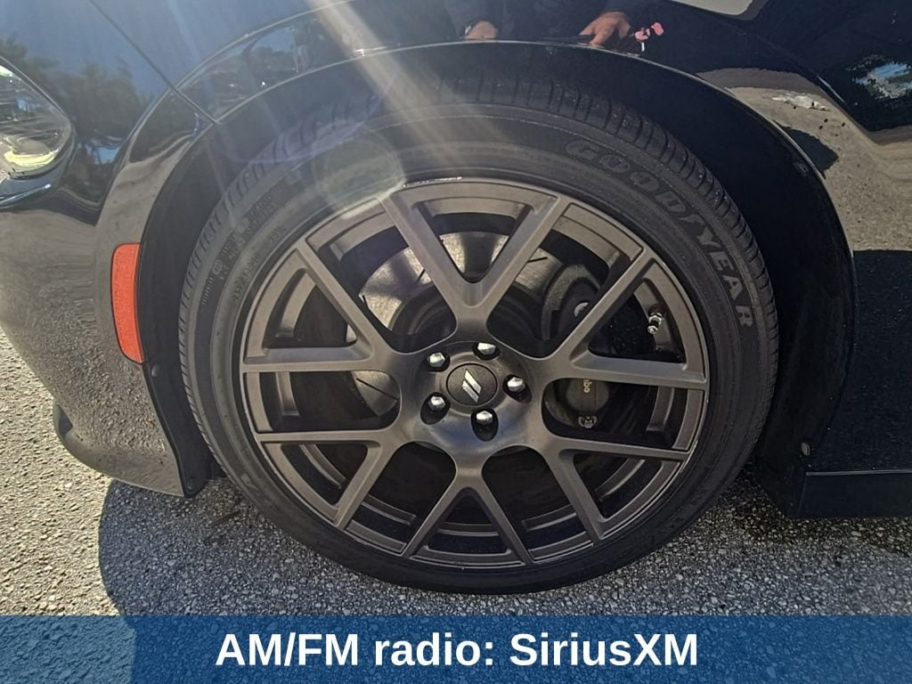 Thumbnail: 2018 Dodge Charger - 16