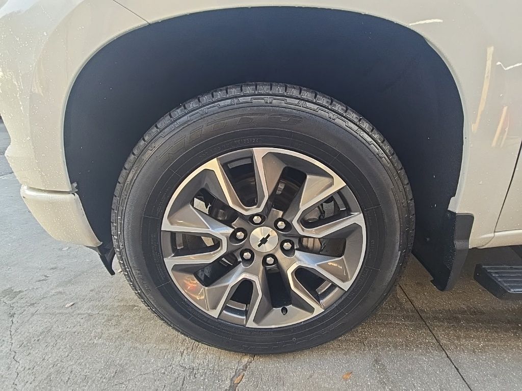 Thumbnail: 2022 Chevrolet Silverado 1500 - 9