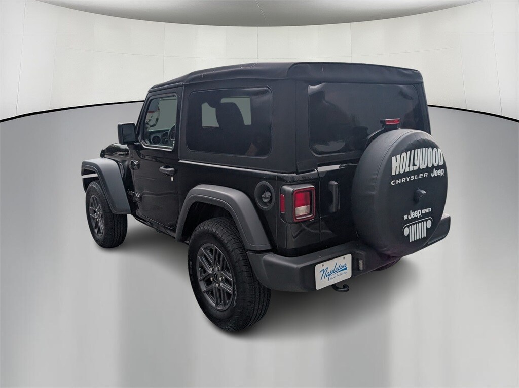 Thumbnail: 2024 Jeep Wrangler - 5