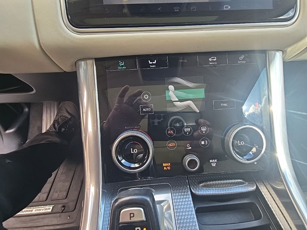 Thumbnail: 2018 Land Rover Range Rover Sport - 28