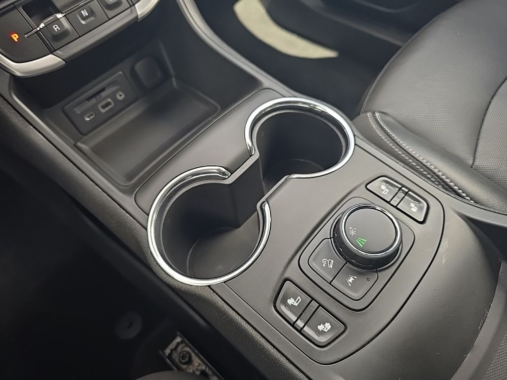Thumbnail: 2023 GMC Terrain - 21