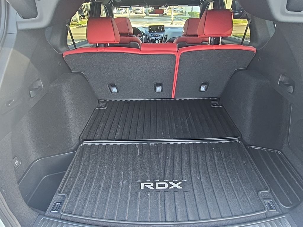 Thumbnail: 2025 Acura RDX - 34