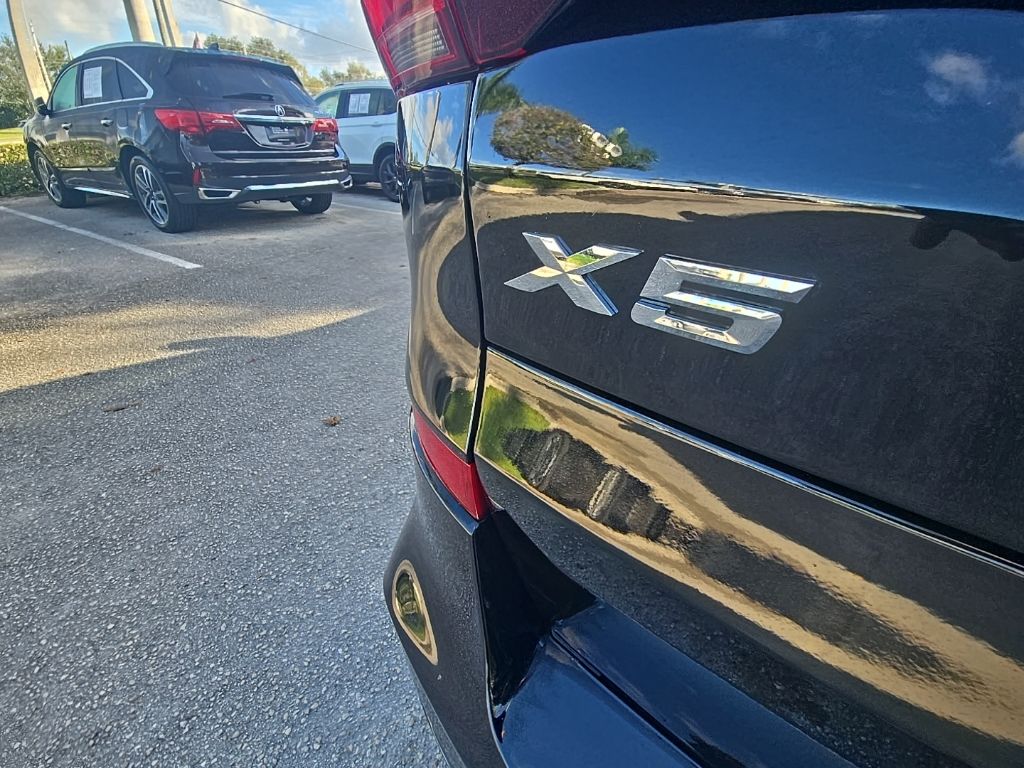 Thumbnail: 2020 BMW X5 - 38