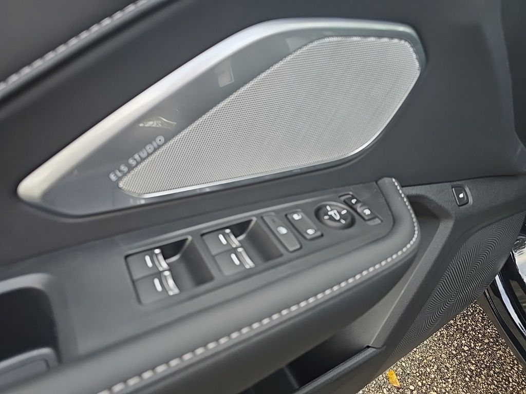 Thumbnail: 2026 Acura RDX - 15