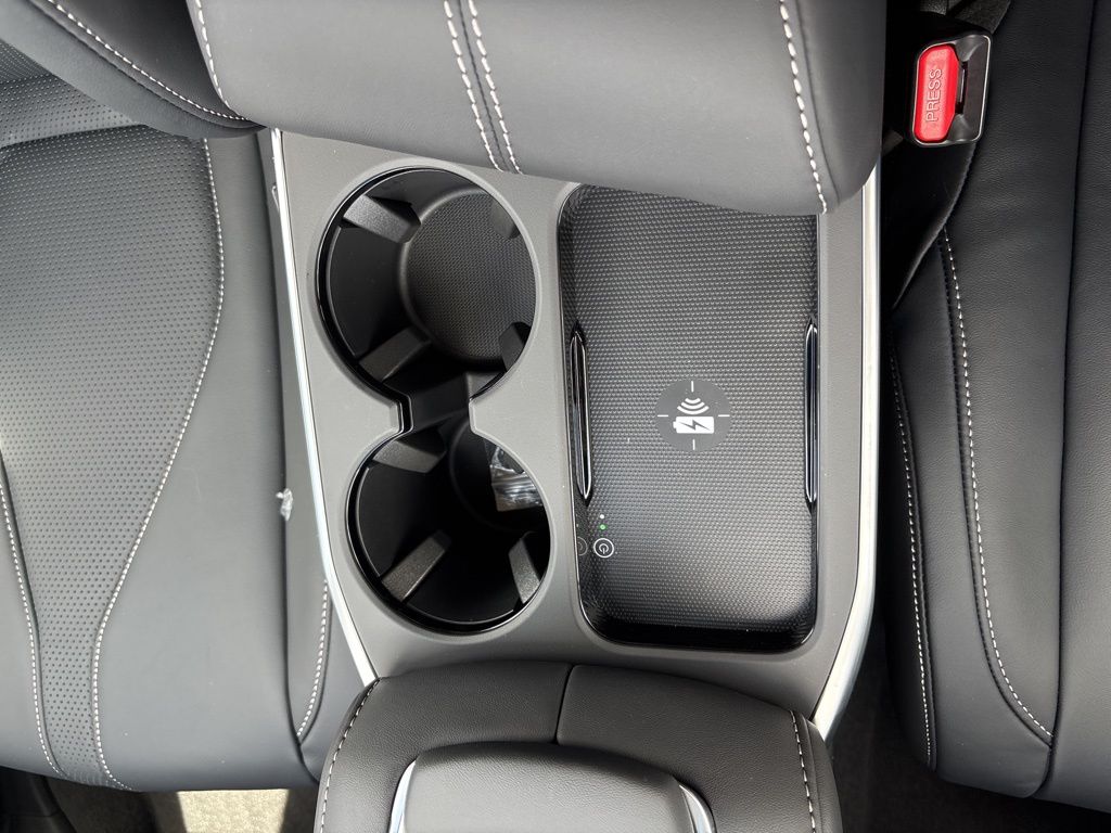 Thumbnail: 2026 Acura RDX - 34