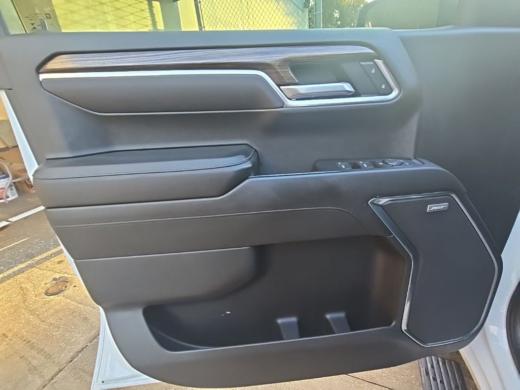 Thumbnail: 2022 Chevrolet Silverado 1500 - 18