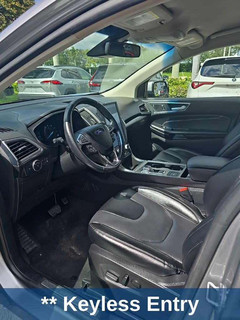 Thumbnail: 2022 Ford Edge - 14