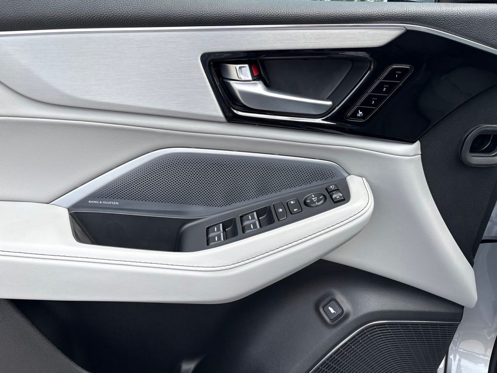 Thumbnail: 2026 Acura MDX - 16