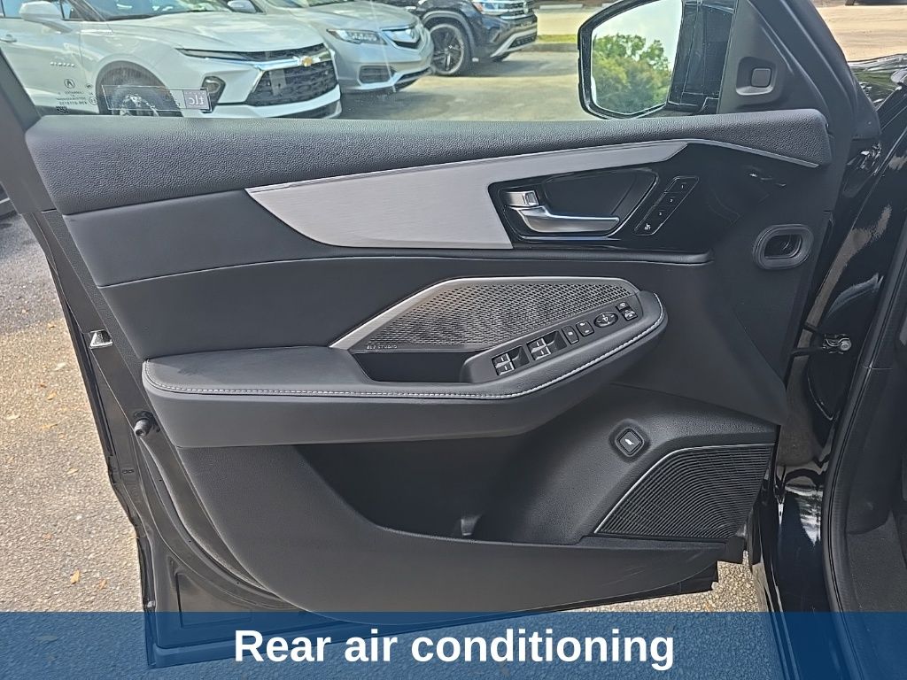 Thumbnail: 2023 Acura MDX - 16