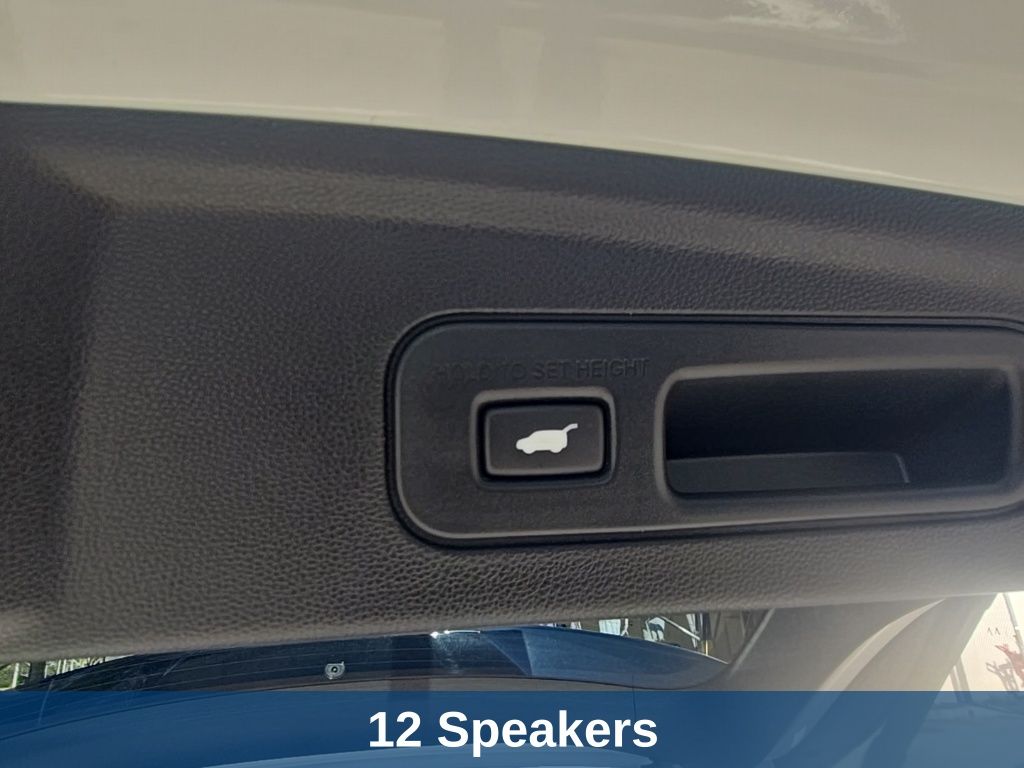 Thumbnail: 2023 Acura MDX - 10