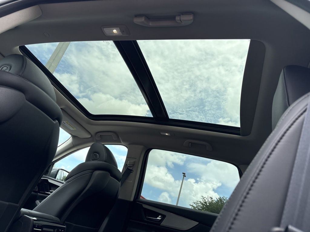 Thumbnail: 2023 Acura MDX - 21
