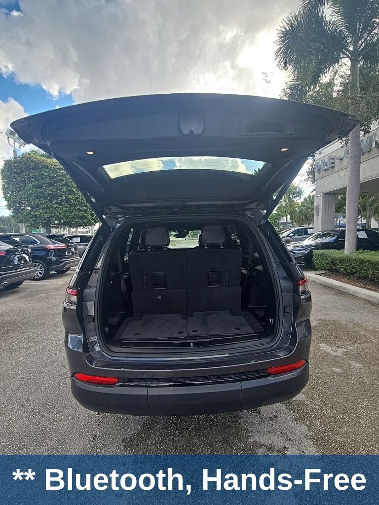 Thumbnail: 2023 Jeep Grand Cherokee - 9