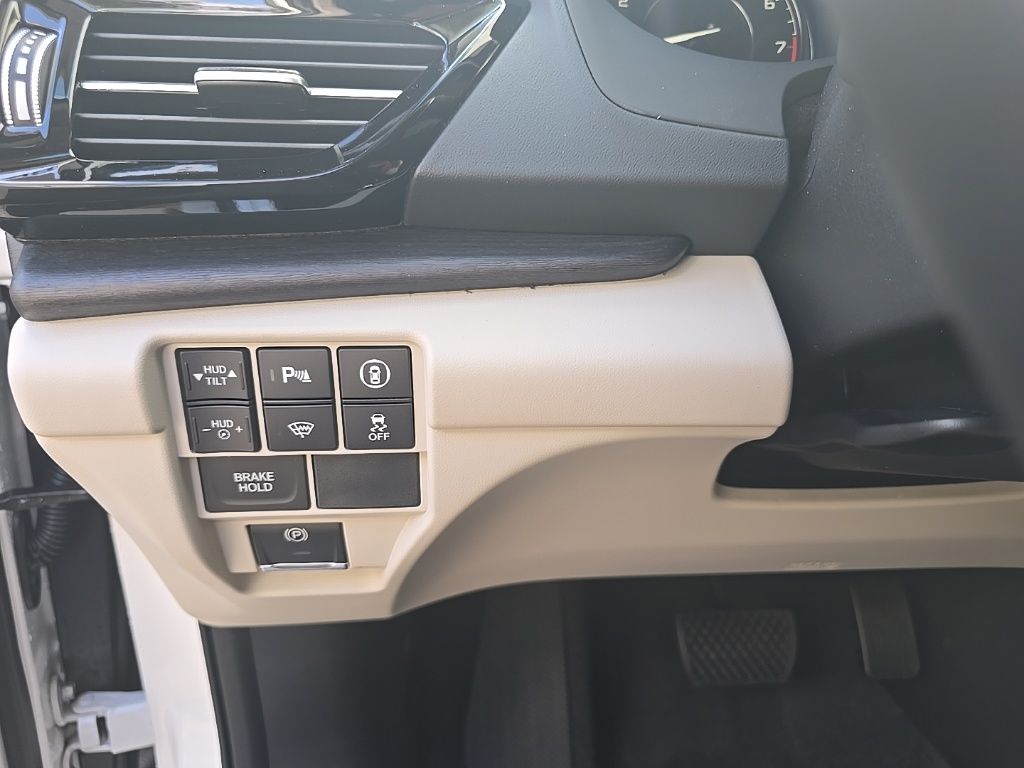 Thumbnail: 2026 Acura RDX - 17