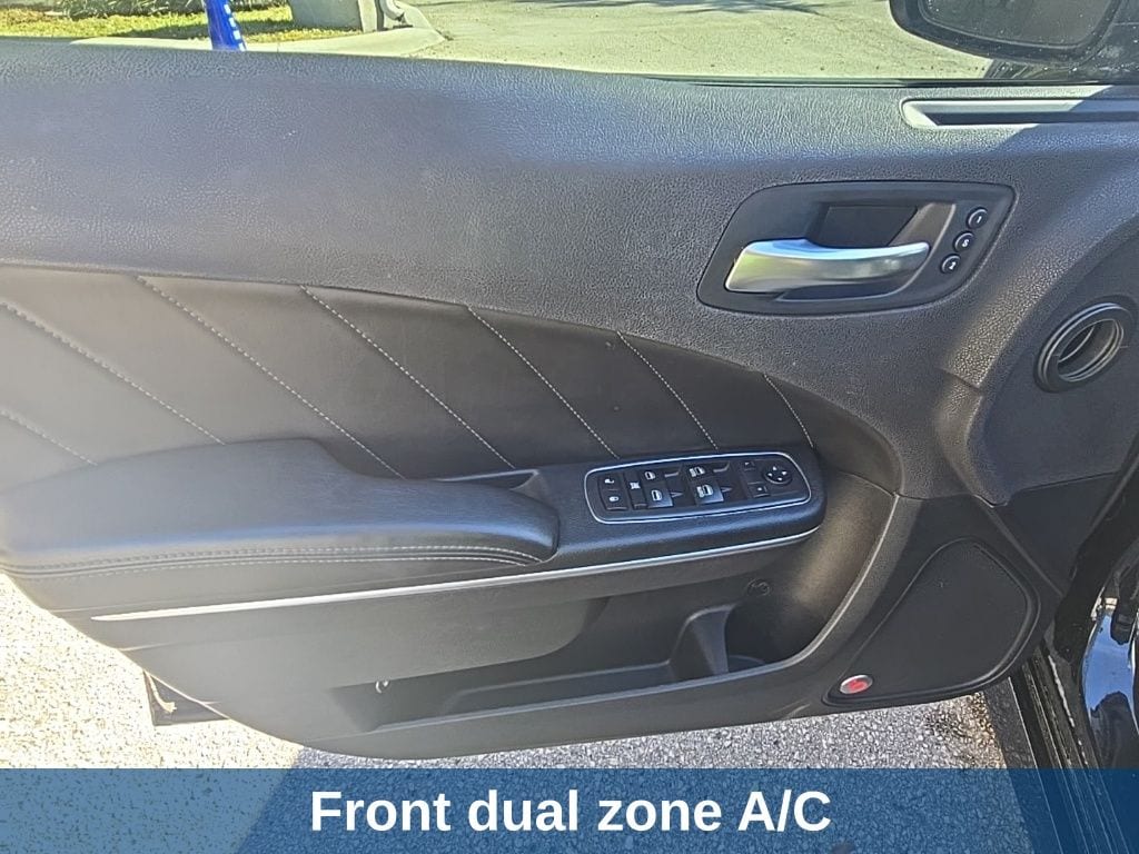 Thumbnail: 2018 Dodge Charger - 19