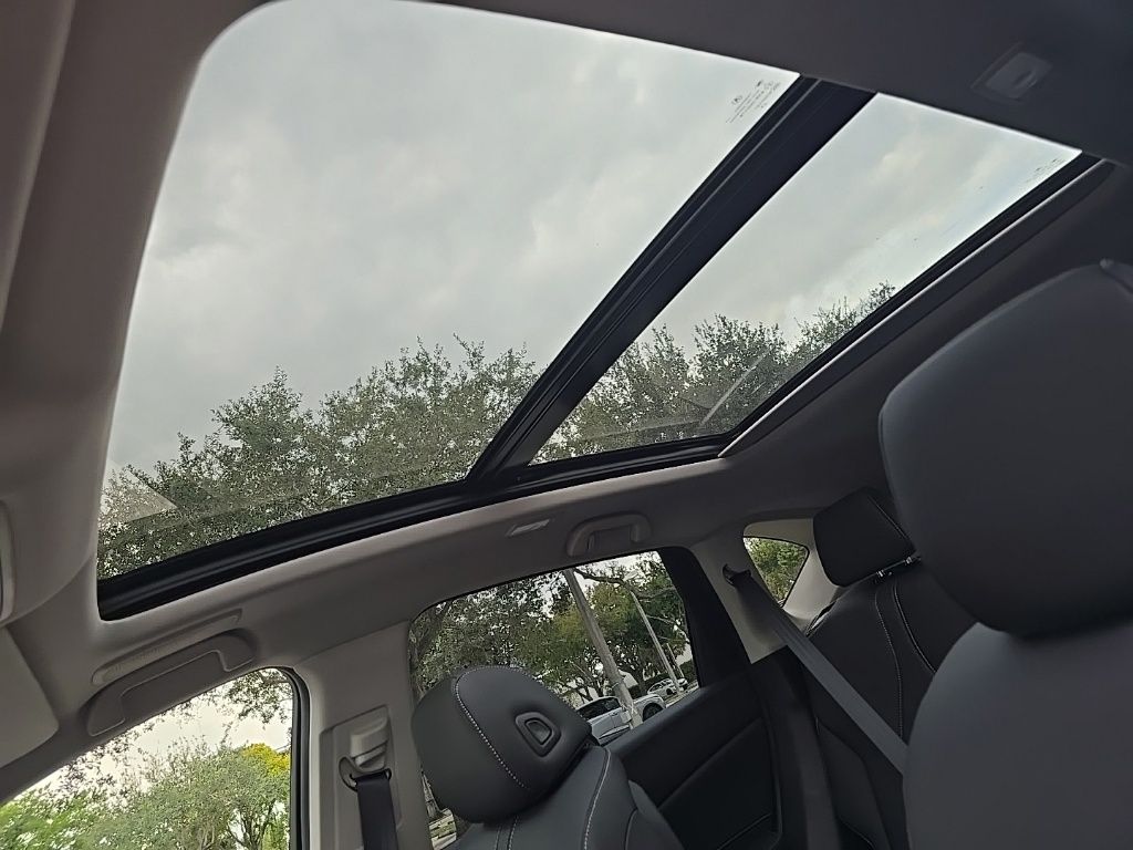 Thumbnail: 2026 Acura RDX - 18