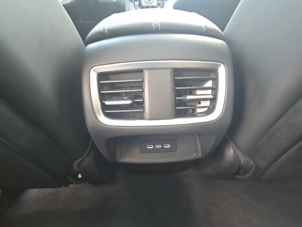 Thumbnail: 2025 Acura RDX - 31