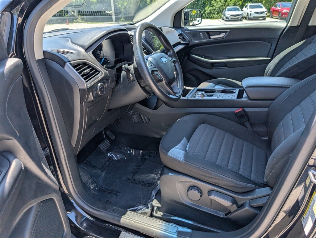 Thumbnail: 2022 Ford Edge - 10