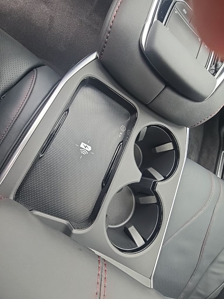 Thumbnail: 2026 Acura RDX - 22