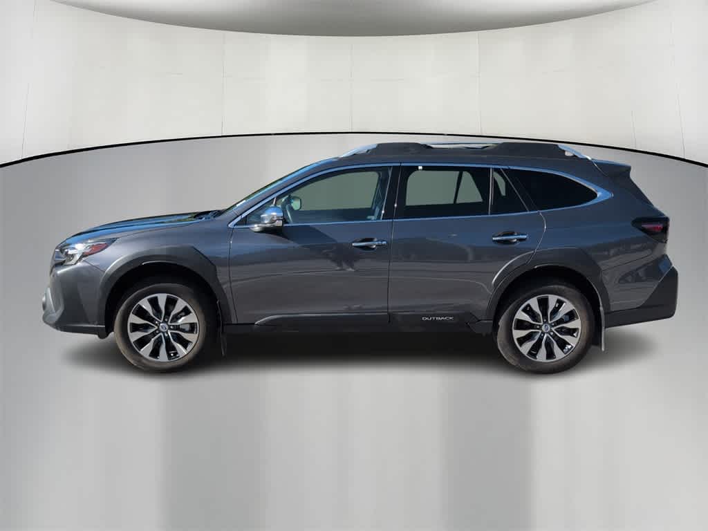 2024 Subaru Outback Touring photo 3