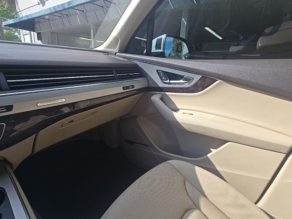 Thumbnail: 2019 Audi Q7 - 24