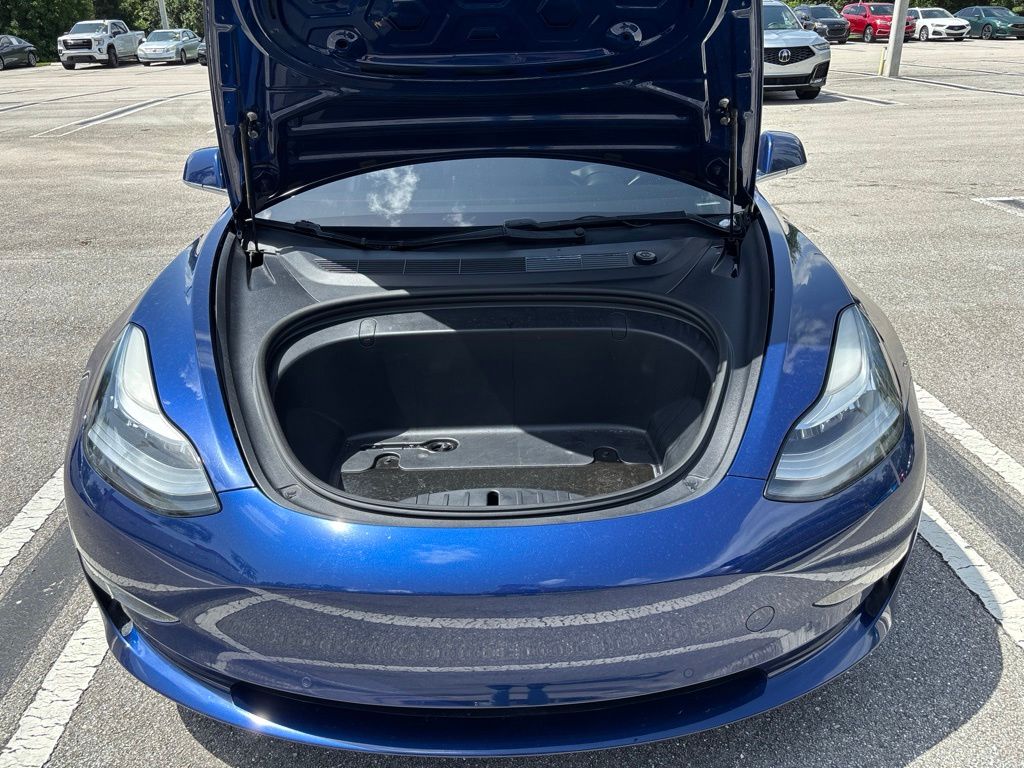 Thumbnail: 2019 Tesla Model 3 - 33