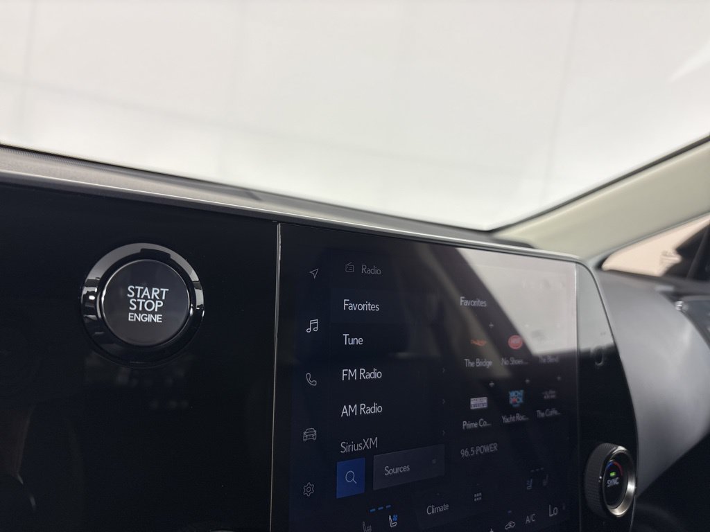 2024 Lexus NX 250 - Photo 32