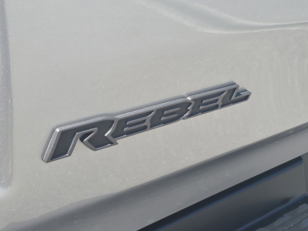 Thumbnail: 2020 RAM 1500 - 10
