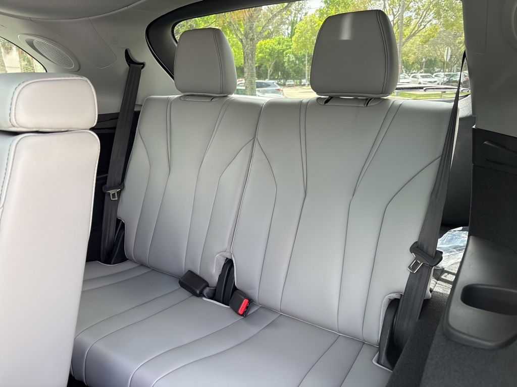 2026 Acura MDX Technology Package - Photo 18