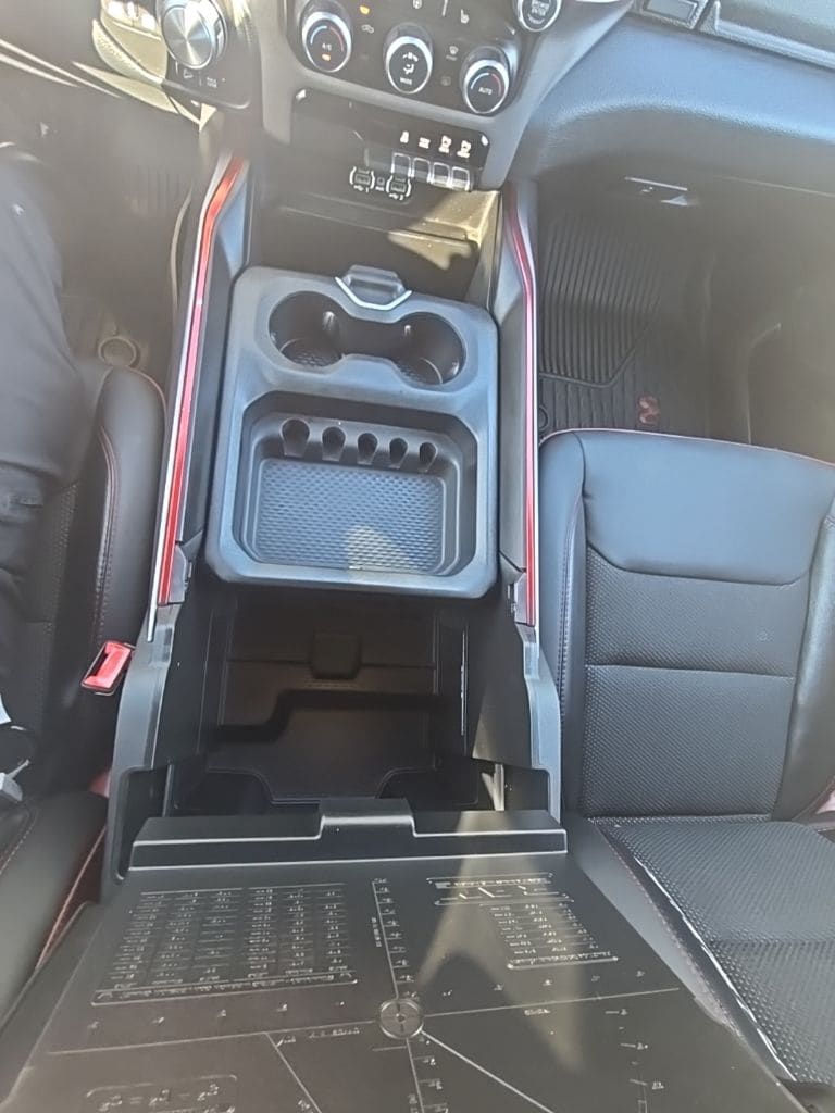 Thumbnail: 2022 RAM 1500 - 32