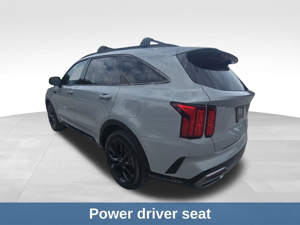 Thumbnail: 2022 Kia Sorento - 7
