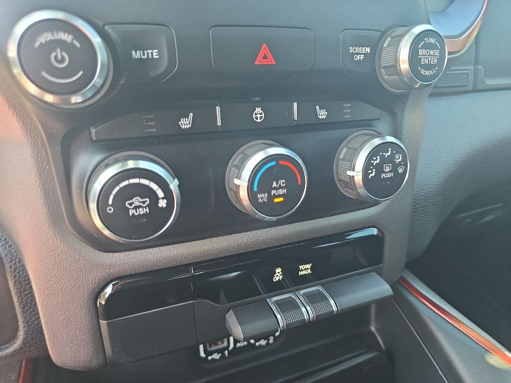 Thumbnail: 2020 RAM 1500 - 21