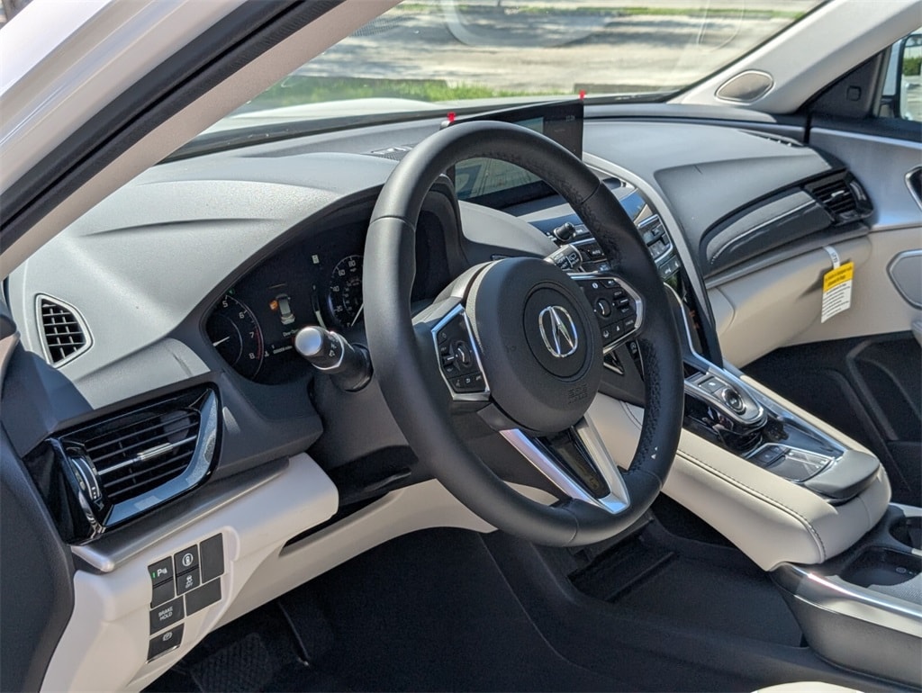 Thumbnail: 2025 Acura RDX - 14