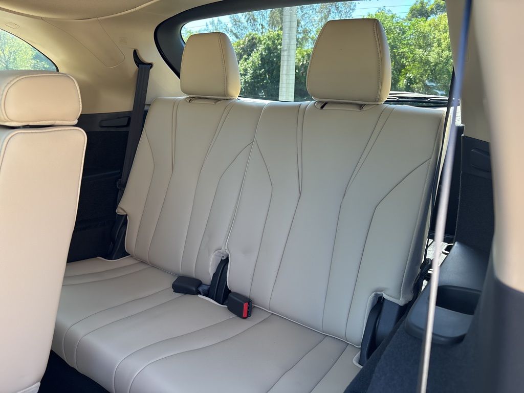 Thumbnail: 2023 Acura MDX - 24