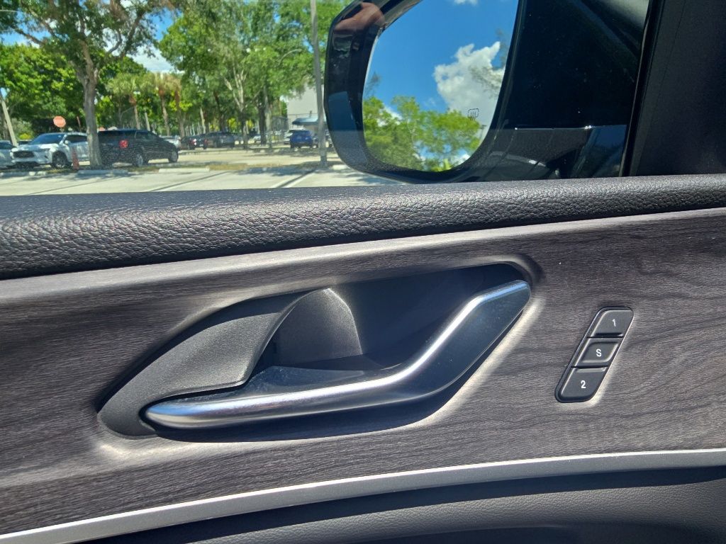 Thumbnail: 2021 Jeep Grand Cherokee L - 16