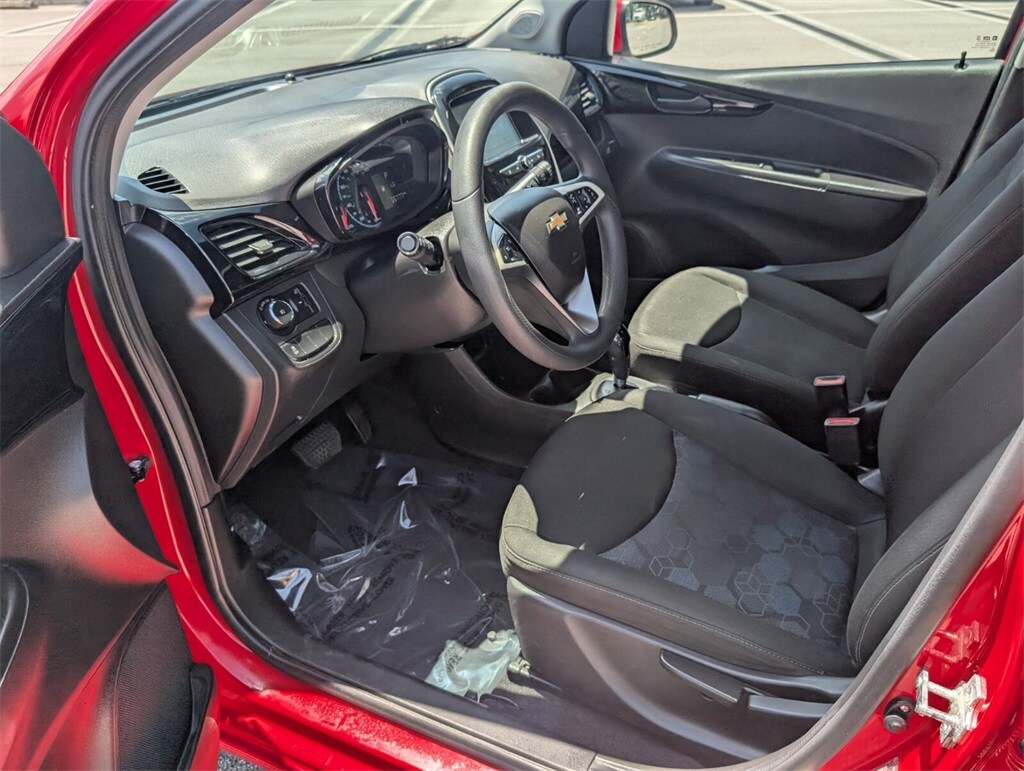 Thumbnail: 2017 Chevrolet Spark - 10