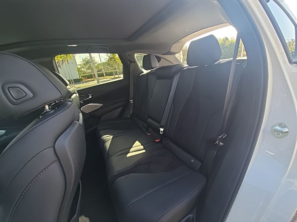 Thumbnail: 2023 Acura RDX - 30