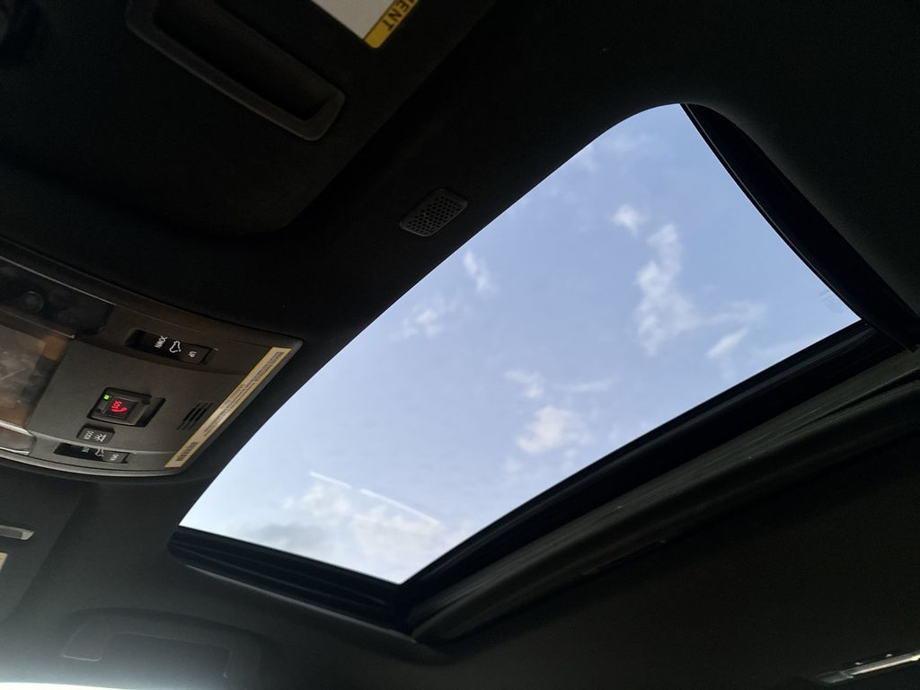 Thumbnail: 2024 Lexus IS - 18