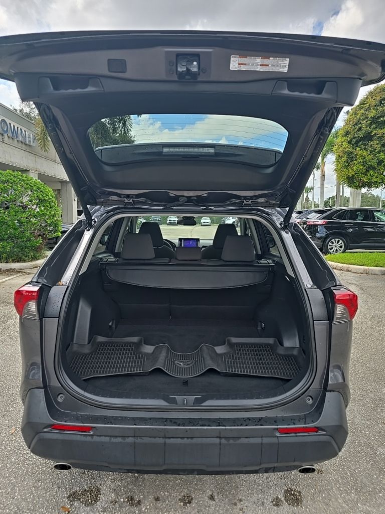 Thumbnail: 2024 Toyota RAV4 - 25