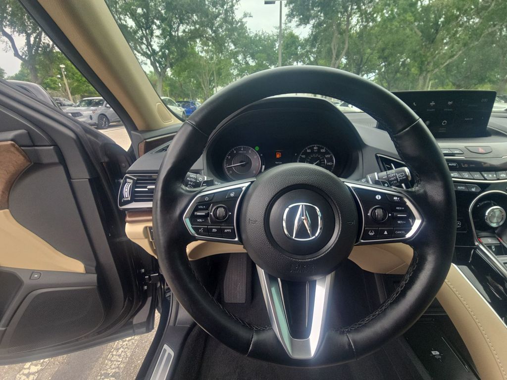 Thumbnail: 2024 Acura RDX - 18