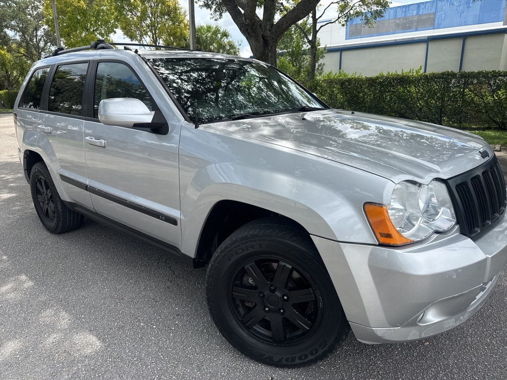 Thumbnail: 2009 Jeep Grand Cherokee - 3