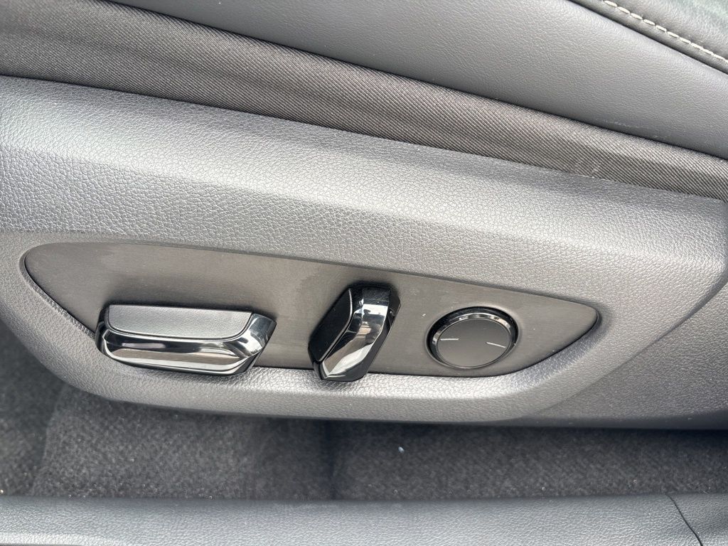 Thumbnail: 2024 Lexus RX - 13