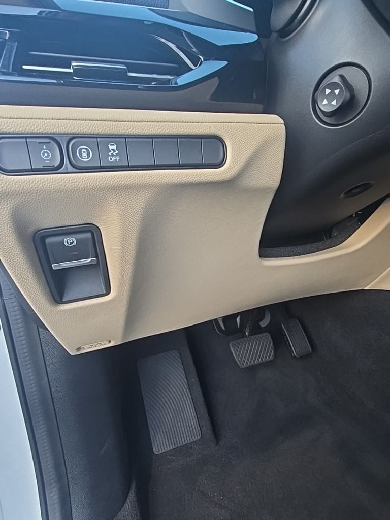 Thumbnail: 2023 Acura MDX - 27