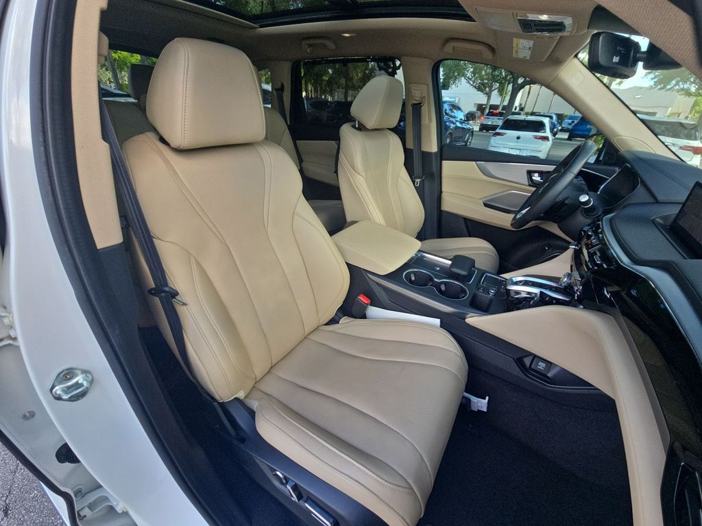 Thumbnail: 2023 Acura MDX - 36