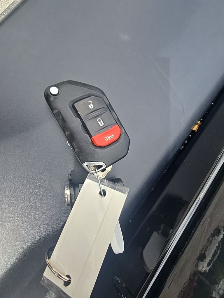 Thumbnail: 2020 Jeep Wrangler - 37