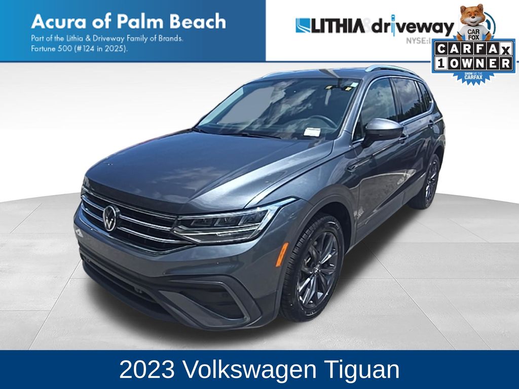 Thumbnail: 2023 Volkswagen Tiguan - 1