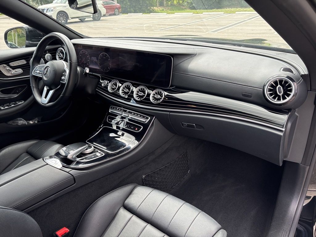 Thumbnail: 2020 Mercedes-Benz E-Class - 17