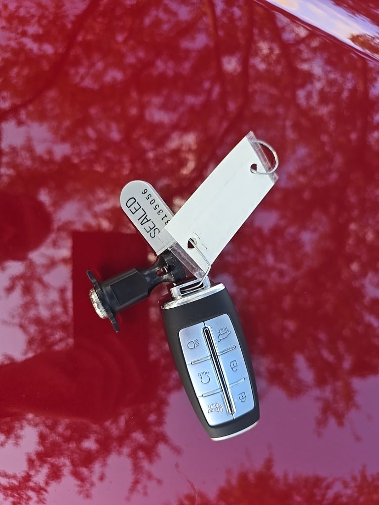 Thumbnail: 2023 Genesis GV70 - 33