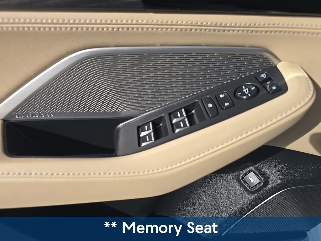 Thumbnail: 2023 Acura MDX - 21