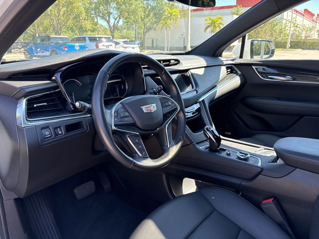 Thumbnail: 2022 Cadillac XT5 - 14