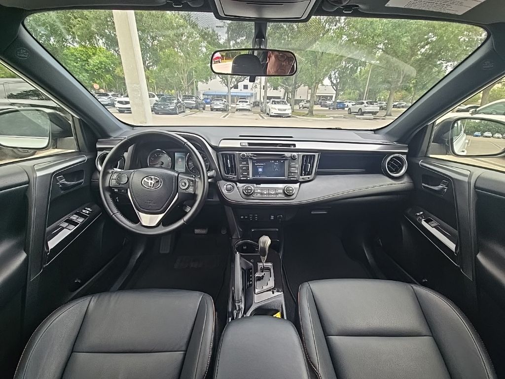 Thumbnail: 2016 Toyota RAV4 - 28